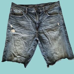 American Eagle Men's Distressed Blue Denim Shorts